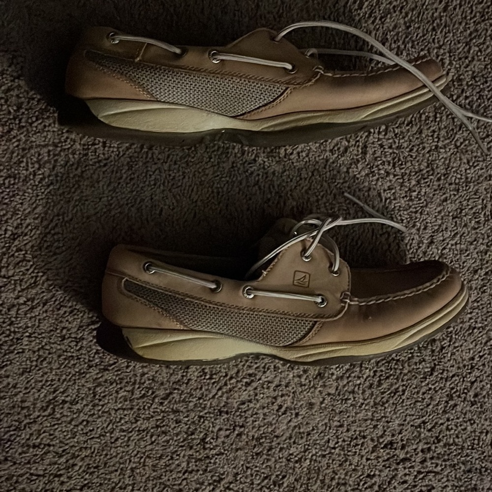 Sperry - Picture 2 of 4